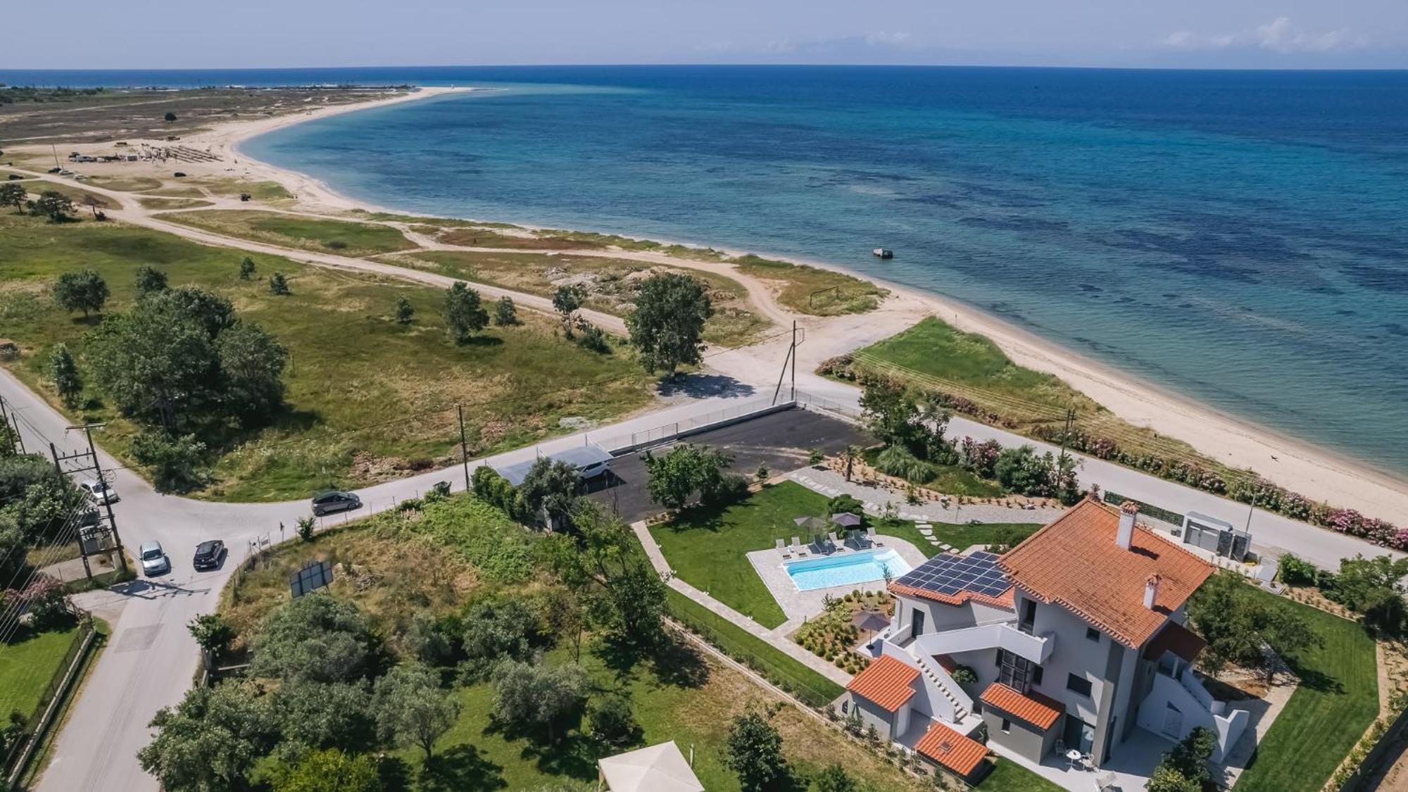 Electra Beachfront Suites, Nea Irakleia Kültér fotó