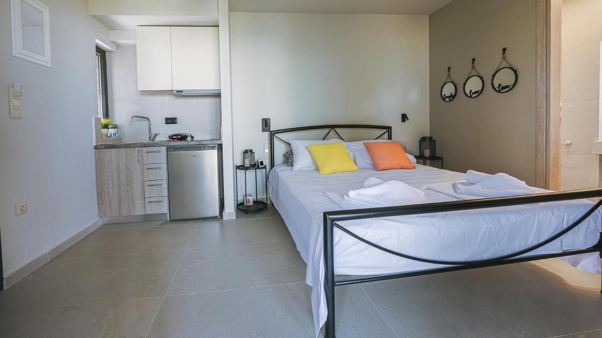 Electra Beachfront Suites, Nea Irakleia Kültér fotó