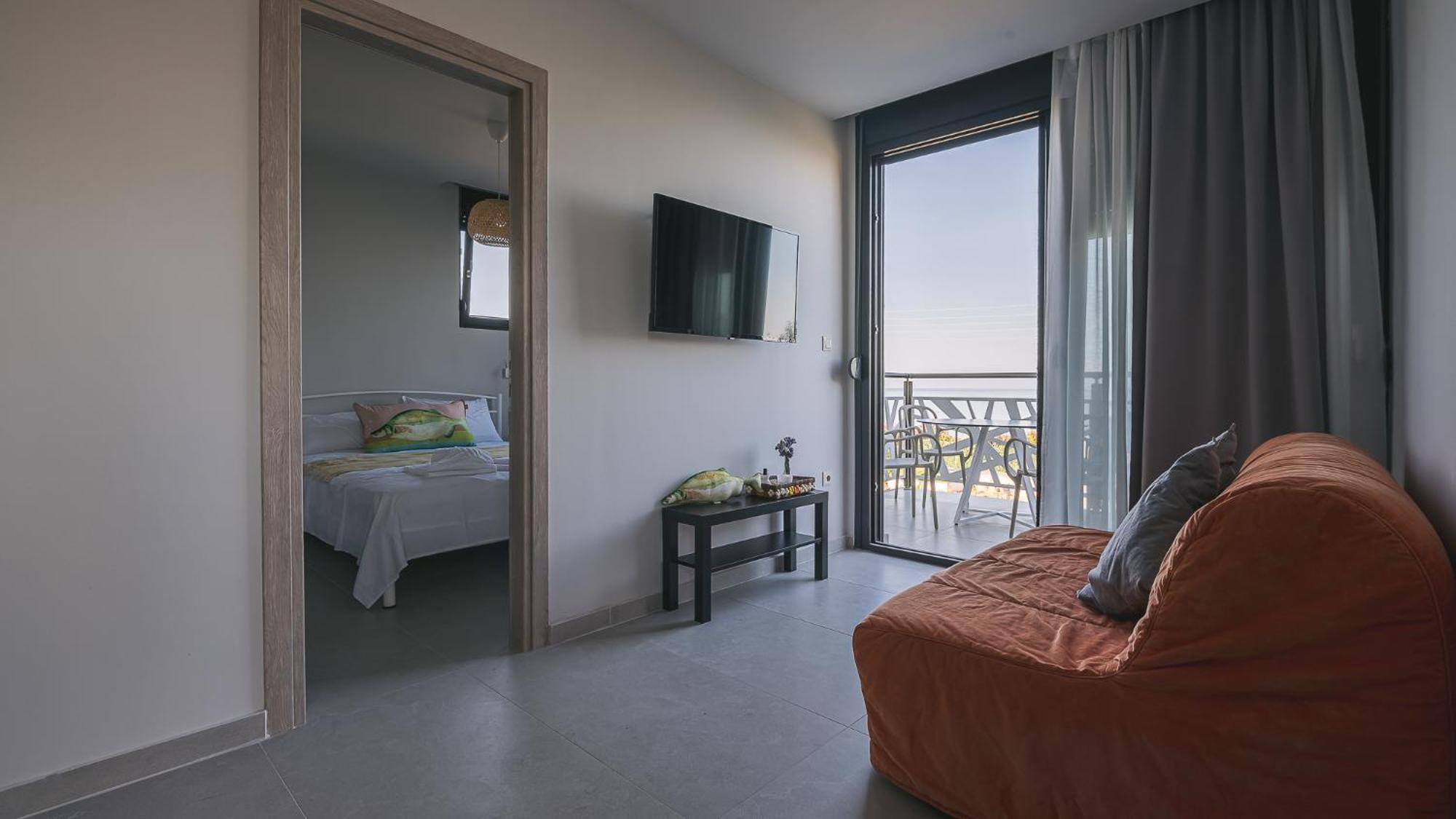 Electra Beachfront Suites, Nea Irakleia Kültér fotó