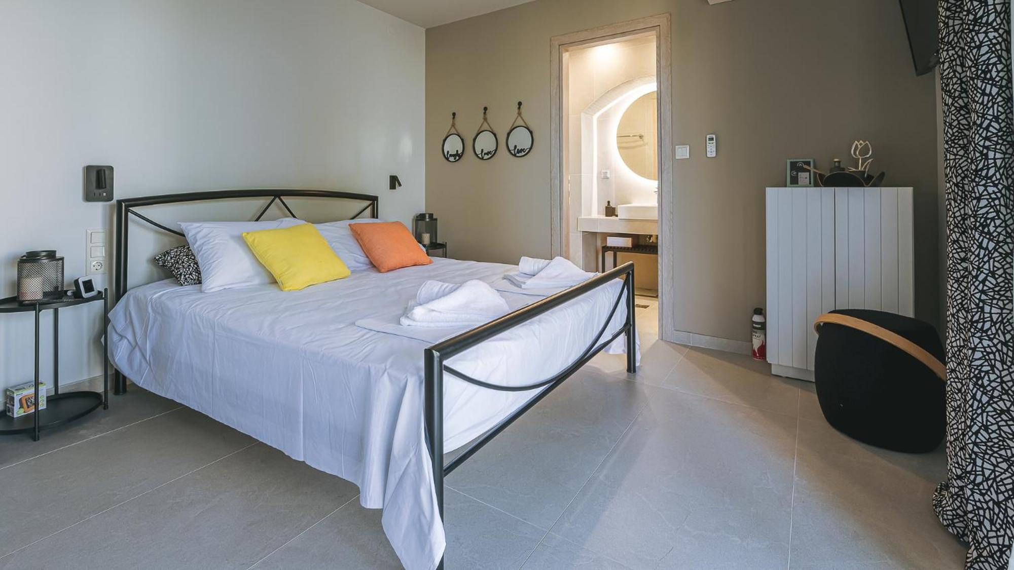 Electra Beachfront Suites, Nea Irakleia Kültér fotó