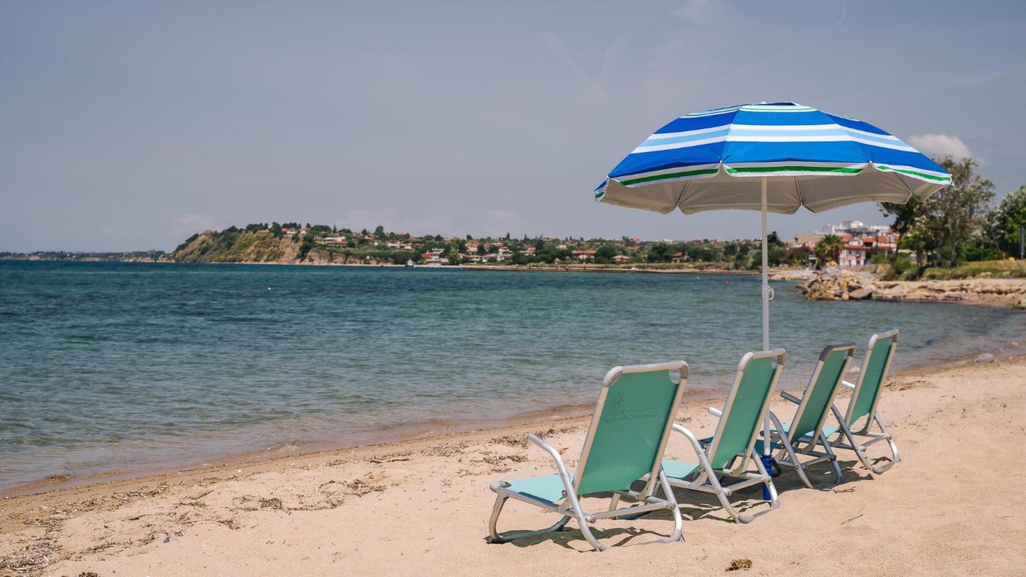 Electra Beachfront Suites, Nea Irakleia Kültér fotó