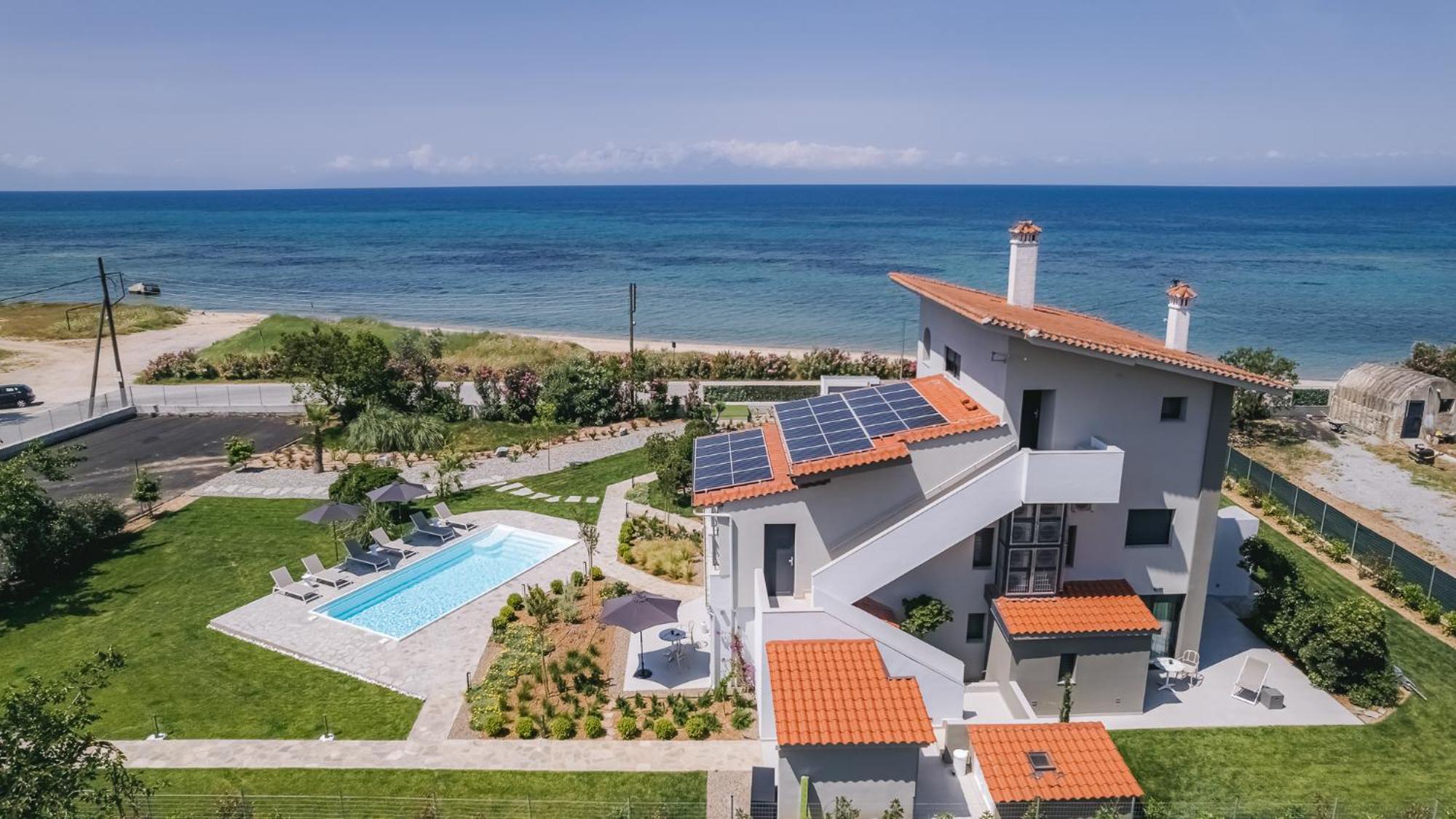 Electra Beachfront Suites, Nea Irakleia Kültér fotó