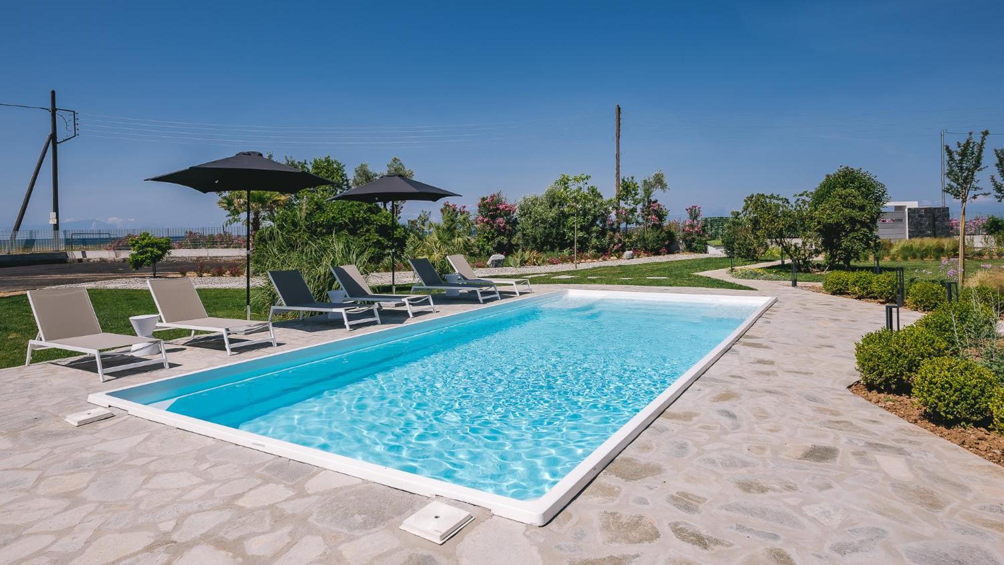 Electra Beachfront Suites, Nea Irakleia Kültér fotó