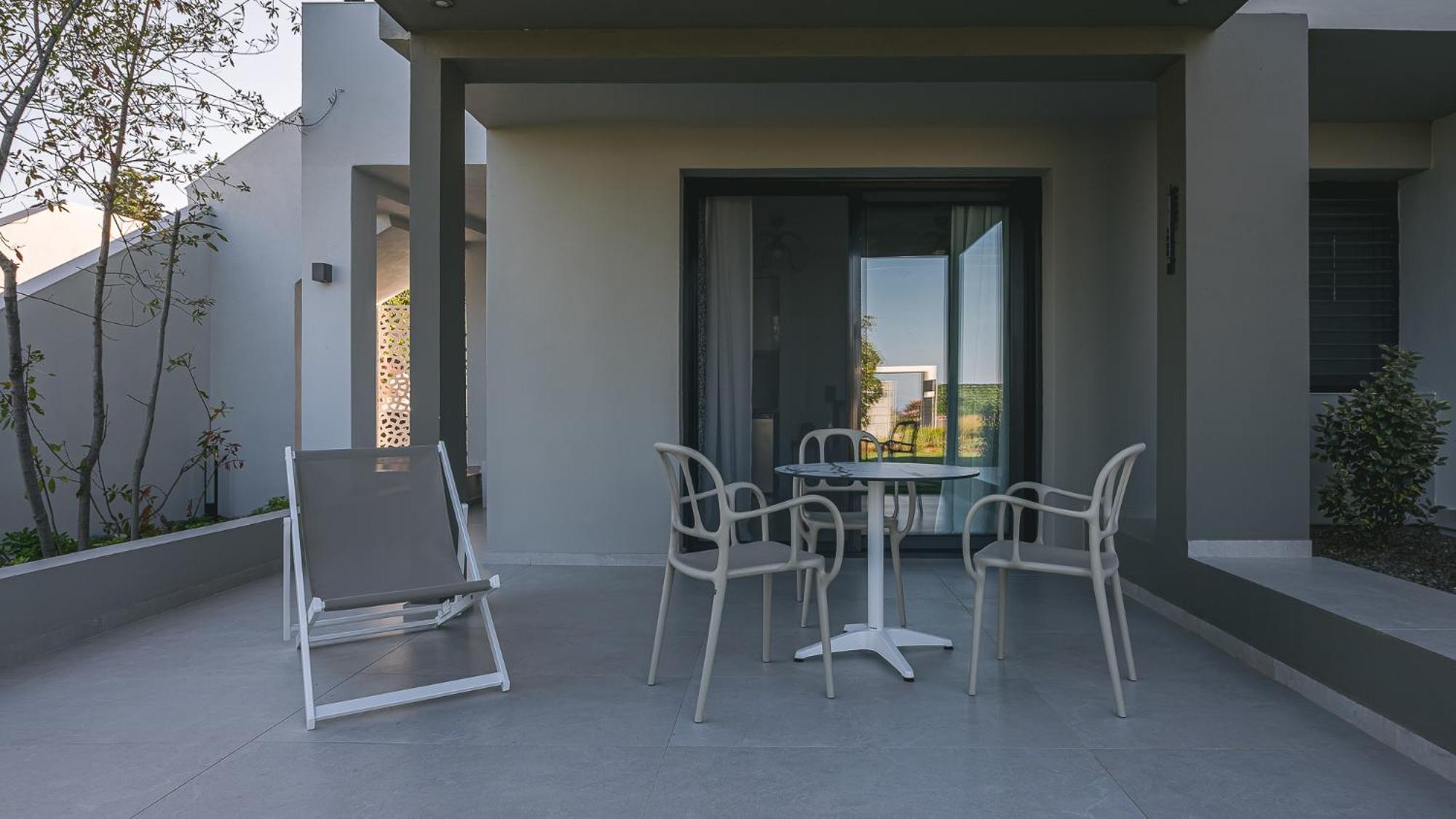 Electra Beachfront Suites, Nea Irakleia Kültér fotó